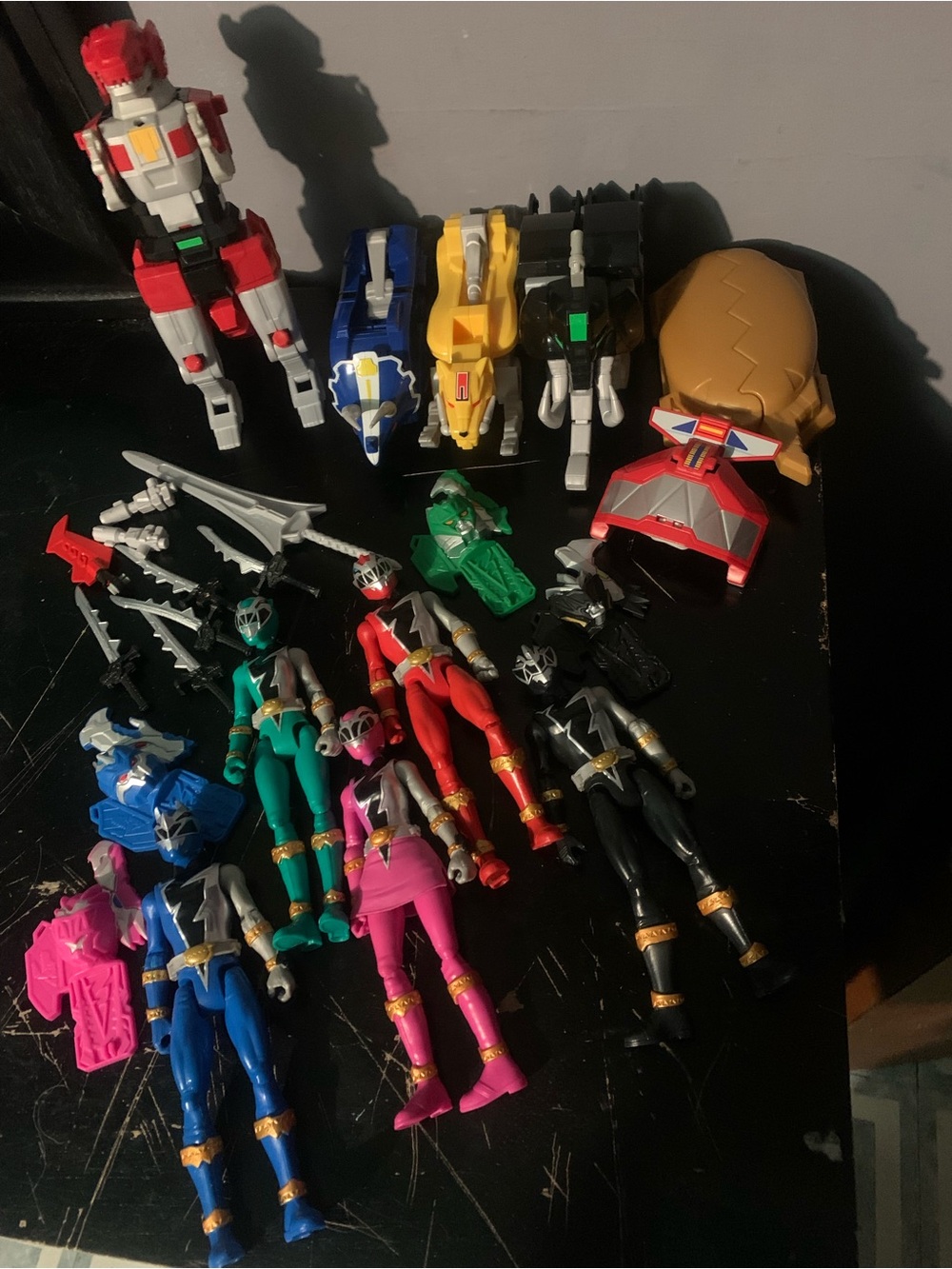 Power Rangers Dino Fury Megazord 5 Team 6-Inch Action Figure W/ Keys & Weapons